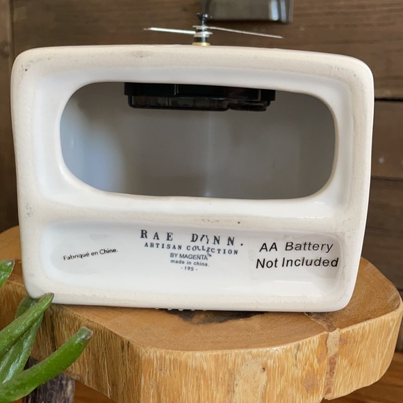 COPY - RAE DUNN Clock HOME - Picture 6 of 7